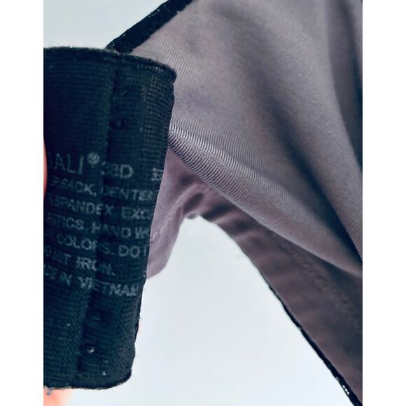 Bali Bra 38D Black and Gray Lightly Lined - Picture 9 of 9